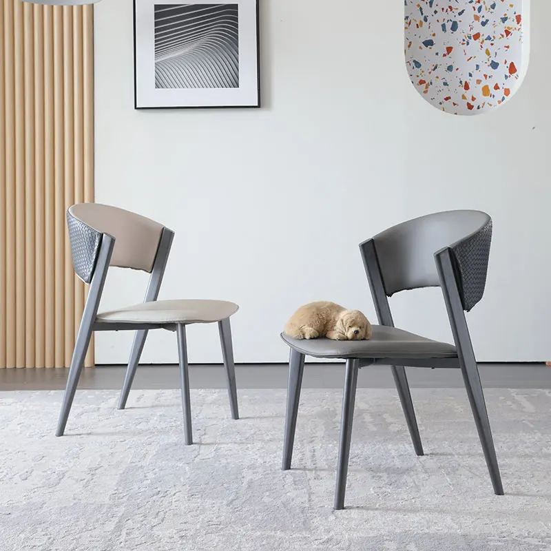 Kaasaegne minimalistlik kodu söökla juhataja minimalistlik Põhjamaade elutuba tool kerge luksuslik neto punane väike korter nahast väljaheites